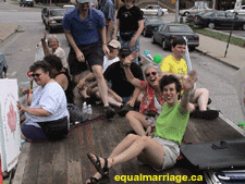 The trailor that carried the Windsor group advocating full and equal marriage.   CLICK TO ENLARGE  (Photo by equalmarriage.ca, 2002)