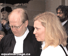 Lawyers Douglas Elliott and Martha McCarthy (Photo by equalmarriage.ca, 2003)