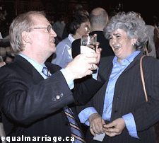 Douglas Elliott and Chief Justice Smith (Photo by equalmarriage.,ca, 2003)